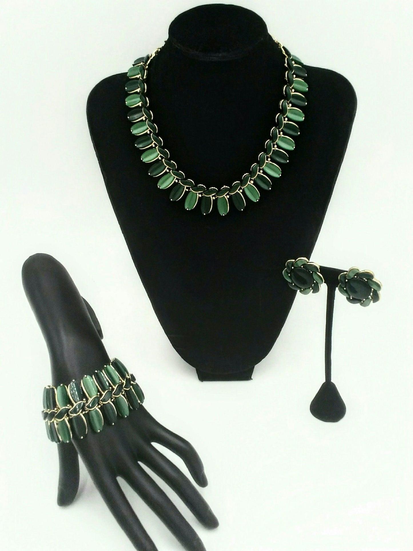 Vintage 1950's Lisner 3 Piece Green Lucite Set Signed