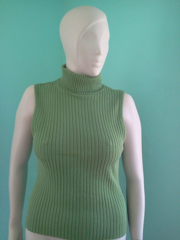 Vintage 1995 Green Turtle Neck by Designer Pierre Cardin