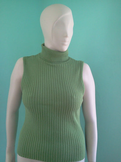 Vintage 1995 Green Turtle Neck by Designer Pierre Cardin