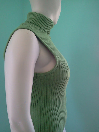 Vintage 1995 Green Turtle Neck by Designer Pierre Cardin