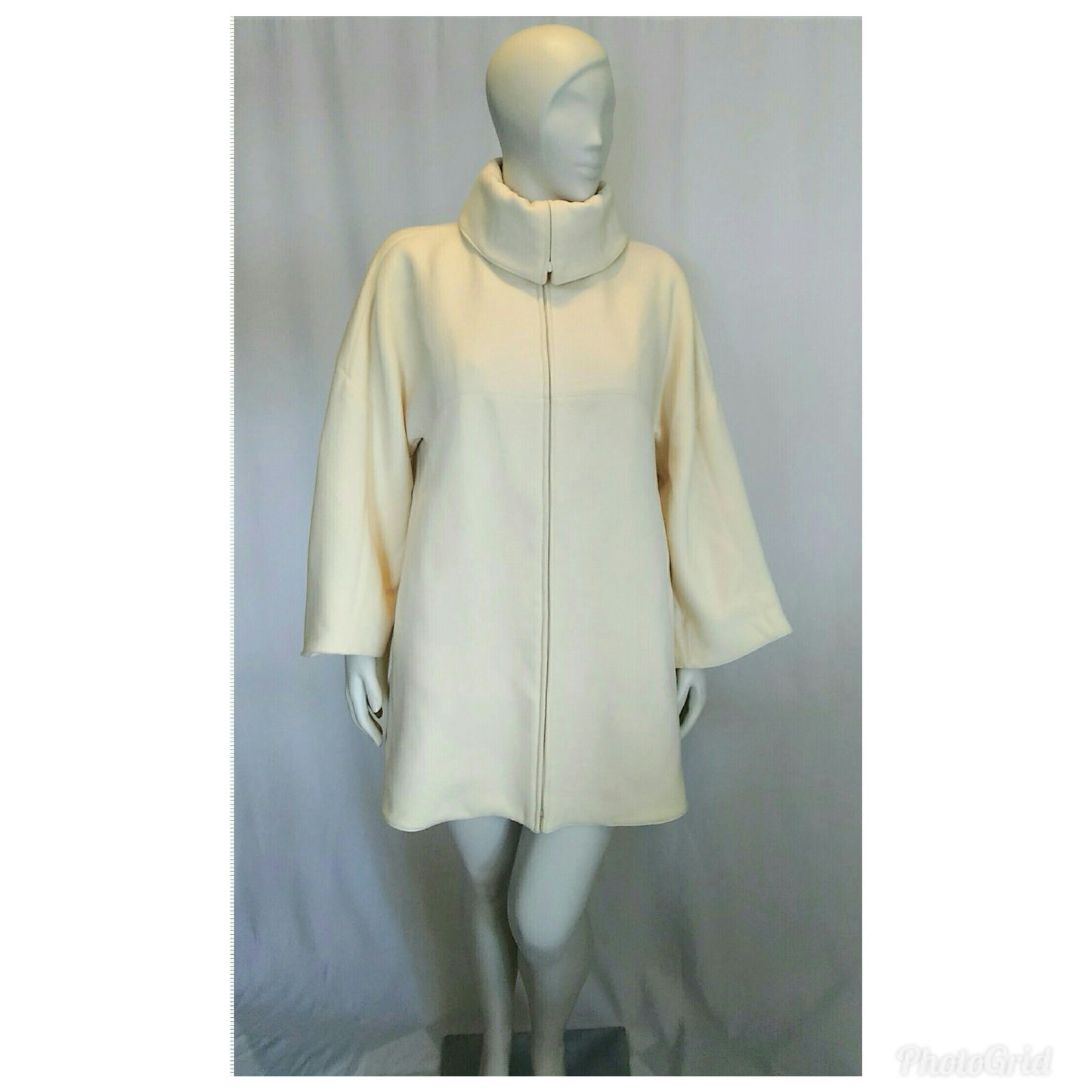 Vintage 1980's Designer Claude Montana Cream Swing Wool Coat