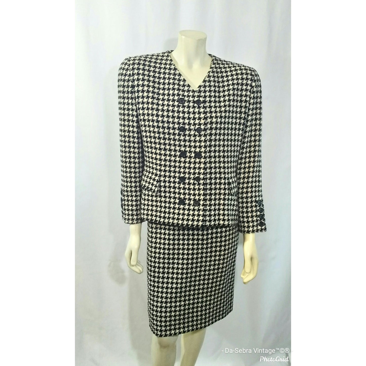 Vintage 1980s  Bill Blass Hounds-tooth Knit Double-Breasted Skirt Suit