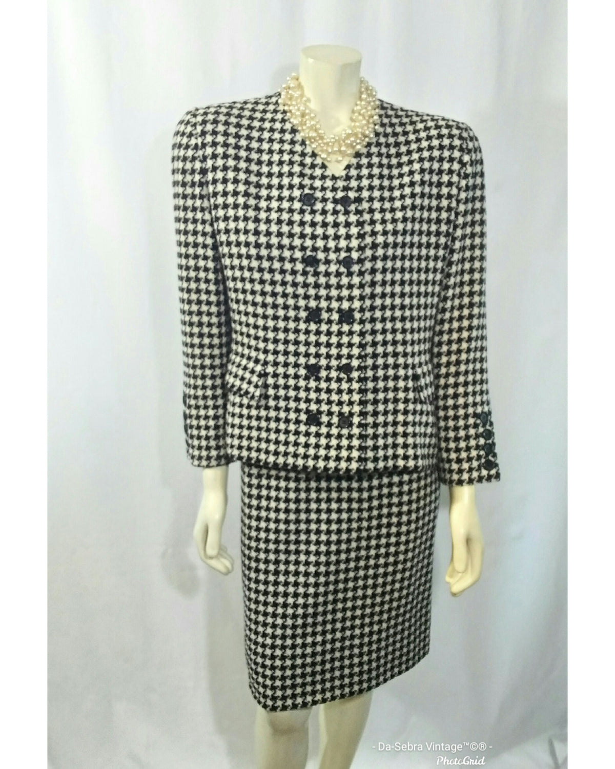 Vintage 1980s  Bill Blass Hounds-tooth Knit Double-Breasted Skirt Suit