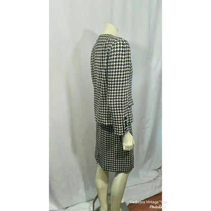 Vintage 1980s  Bill Blass Hounds-tooth Knit Double-Breasted Skirt Suit