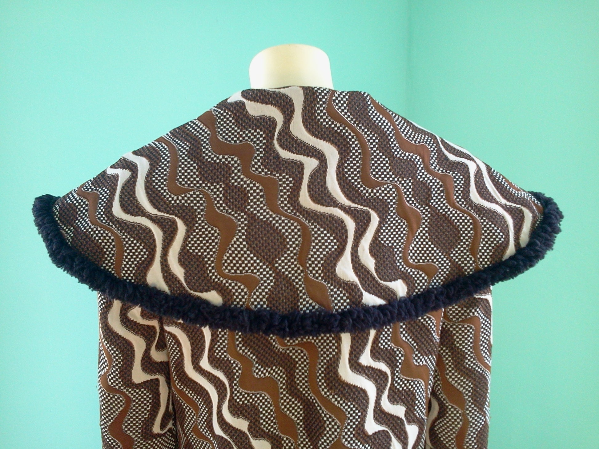 Back of Cape Collar
