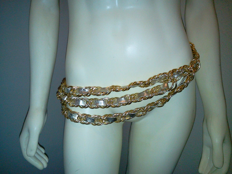 Vintage 1980's Gold and Leather Chain Belt