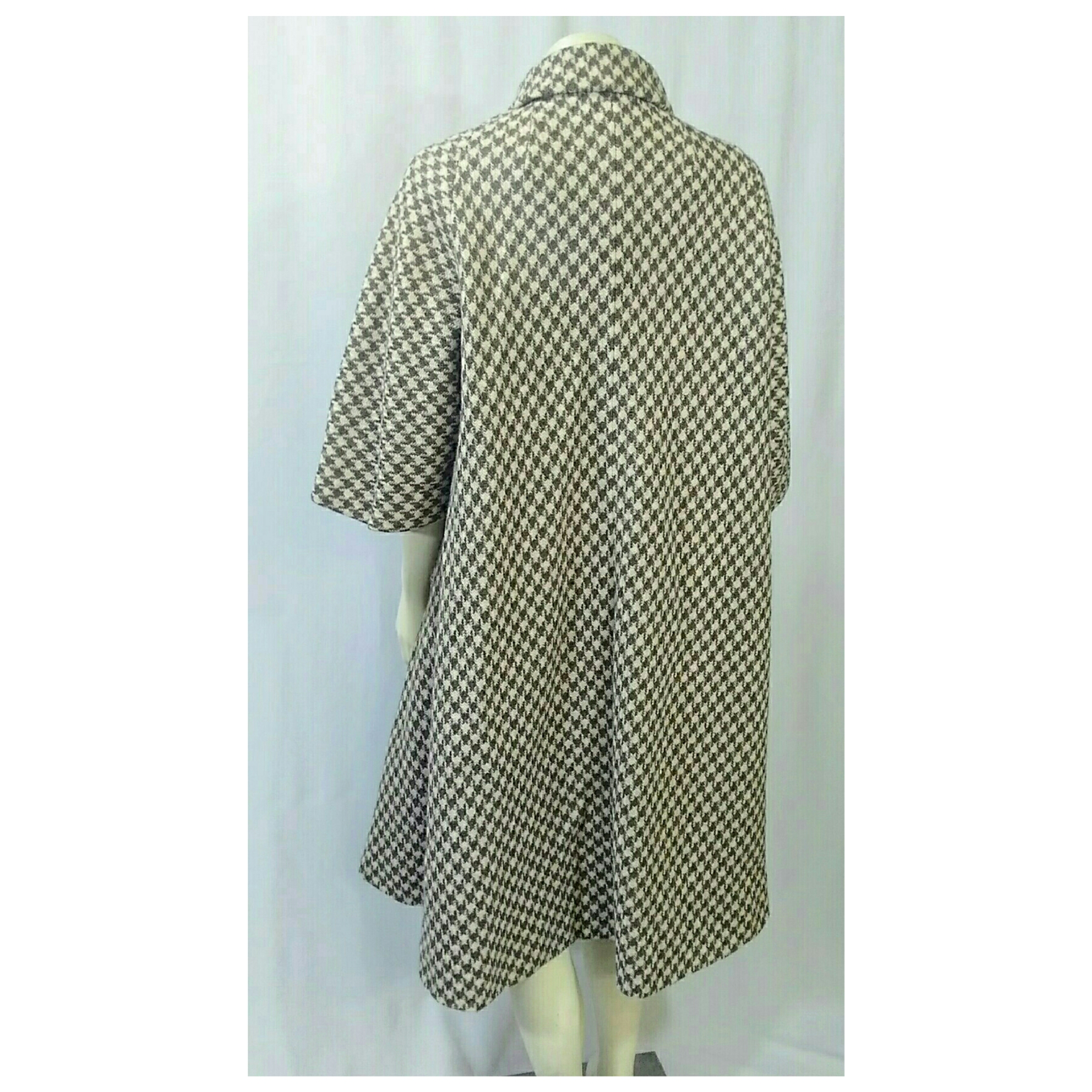 Vintage 1950's Swing Coat Wool Tweed, Tan and Beige Checkered; 1950's Wool Swing Coat