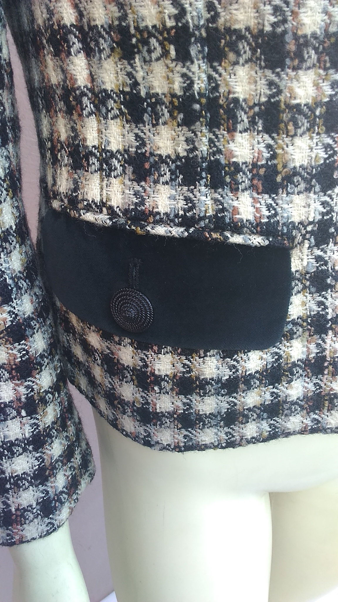 Vintage 1980's Tailored Tweed & Velvet Cropped Blazer/Jacket by Designer Alfred Sung