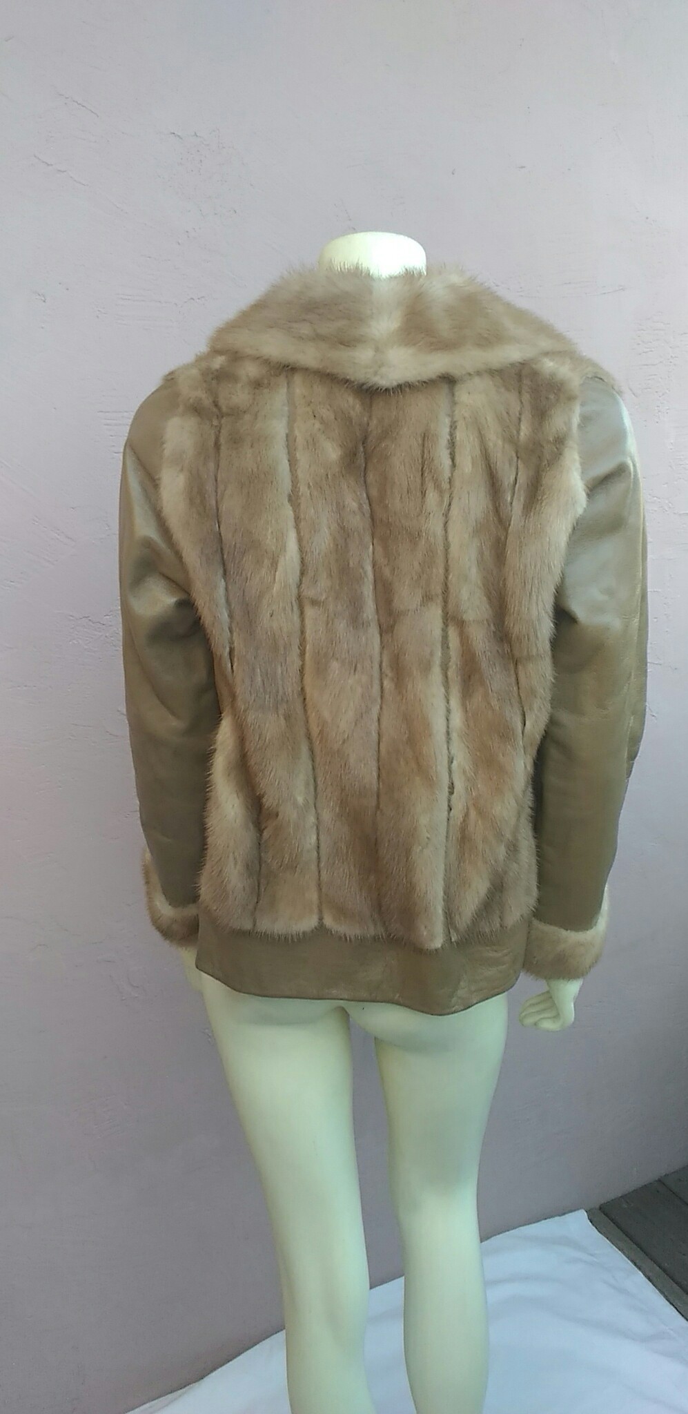 Vintage 1960's R D'Antonio Furs of San Francisco, CA Gorgeous Mink Fur Trim Leather Jacket
